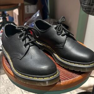 Classic Dr. Martens leather Oxford